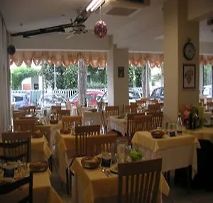 Hotel Canasta Riccione